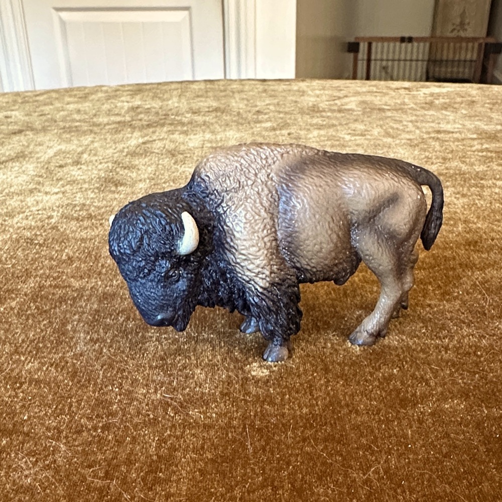 Realistic Schlalac Buffalo Collectable Figurine